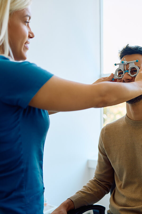 Renovar carnet de conducir y certificados médicos en El Corte Inglés de Vigo